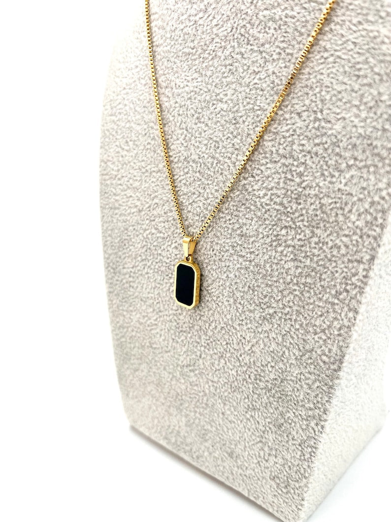 Black Pendant Necklace | Rectangle shape pendant