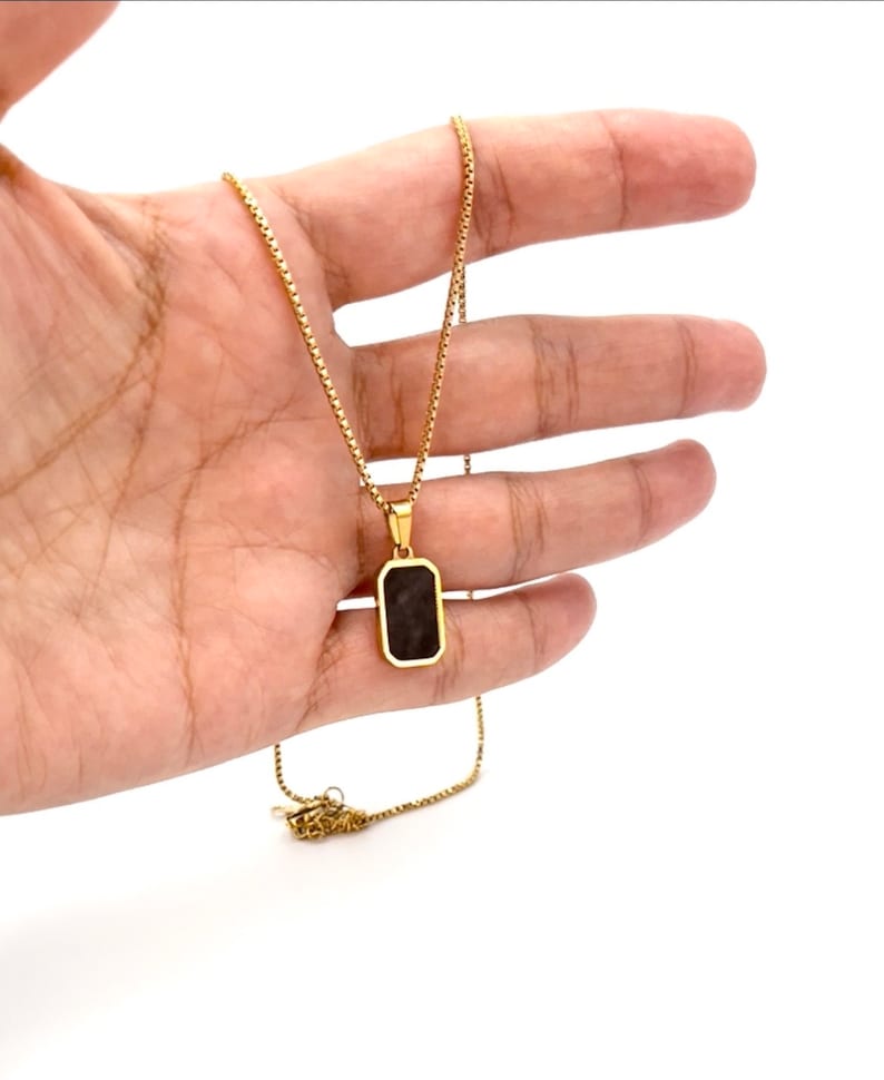 Black Pendant Necklace | Rectangle shape pendant